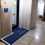 Costa מלון בארי