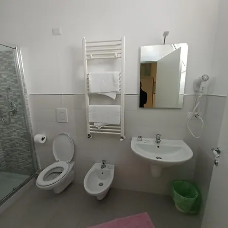 哥斯达酒店 巴里